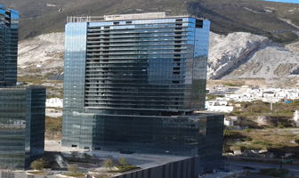 Foto de inmueble en Blvd. Rogelio Cantú Gómez, Col. Santa María C.P. 64650, Monterrey
