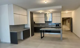 Foto de inmueble en Ave. Alfonso Reyes #100, Col. Valle Poniente Sector Olinca C.P. 66196, Santa Catarina