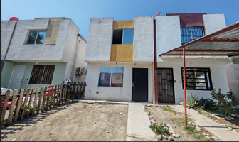 Foto de inmueble en Oxicedro, Col. Valle del Roble C.P. 67458, Cadereyta Jiménez