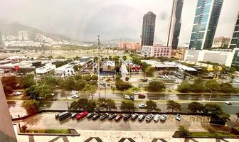 Foto de inmueble en Av. Lazaro Cardenas, Col. Zona Valle Oriente Norte C.P. 66266, San Pedro Garza García