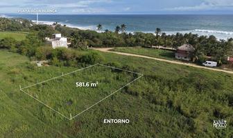 Foto de inmueble en Terreno en Venta en Playa Agua Blanca, Puerto Escondido, Oaxaca, Col. Agua Blanca C.P. 70944, Santa María Tonameca