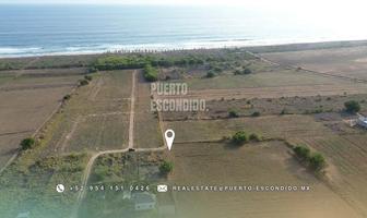 Foto de inmueble en Puerto Escondido, Col. Barra de Navidad C.P. 70938, Santa María Colotepec