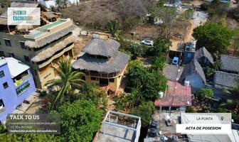 Foto de inmueble en puerto, Col. Brisas de Zicatela C.P. 70934, Santa María Colotepec