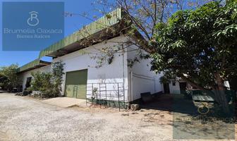 Foto de inmueble en Bodega en Venta Cerca de Plaza Tecnomoda, Oaxaca, Col. Centro Comercial Plaza del Valle C.P. 68133, Oaxaca de Juárez