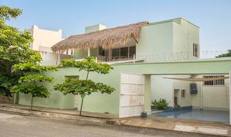 Foto de inmueble en Vialidad 5, Col. Sector M C.P. 70987, Santa María Huatulco