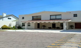 Foto de inmueble en lateral de la recta a Cholula y Calzada Zavaleta #s/n, Col. Jardines de Zavaleta C.P. 72150, Puebla