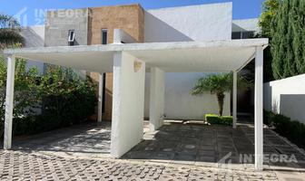 Foto de inmueble en Casa en Renta Tipo Loft en 11.11.11 Lomas de Angelópolis I,  Súper Ubicación, $17,000 al mes, Col. La Isla Lomas de Angelópolis C.P. 72830, San Andrés Cholula