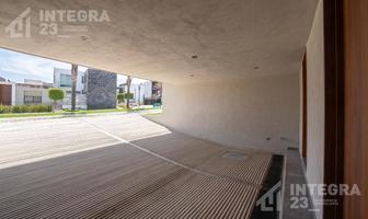 Foto de inmueble en Casa en Venta en Parque Jalisco. Cascatta I, Lomas de Angelópolis Iii, Inmediata, Col. La Isla Lomas de Angelópolis C.P. 72830, San Andrés Cholula