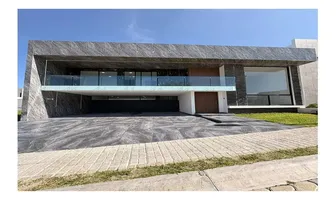 Foto de inmueble en Blvd de los volcanes #S/N, Col. Lomas de Angelópolis C.P. 72830, San Andrés Cholula