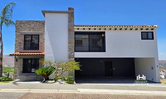 Foto de inmueble en blvd de los volcanes, Col. Lomas de Angelópolis C.P. 72830, San Andrés Cholula
