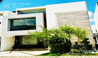 Foto de inmueble en Casa en Venta en Parque Nuevo León, Súper Ubicación, Cerca a Ómada, 4 Recámaras, Cuarto de Servicio,, Col. Santa Clara Ocoyucan C.P. 72850, Ocoyucan