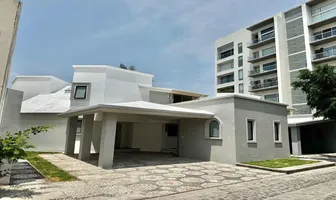 Foto de inmueble en Calzada Zavaleta, Col. Santa Cruz Buenavista C.P. 72150, Puebla