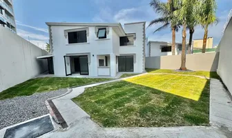 Foto de inmueble en Calzada Zavaleta, Col. Santa Cruz Buenavista C.P. 72150, Puebla