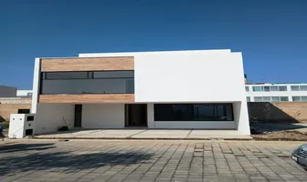 Foto de inmueble en 15 poniente y paso de cortes #Cholula, Col. Santa María Xixitla C.P. 72762, San Pedro Cholula