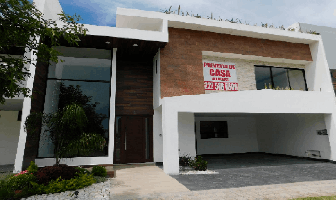 Foto de inmueble en Blvd. América, Lomas de Angelópolis, Tlaxcalancingo, Pue., México, Col. Valle Real C.P. 72830, San Andrés Cholula