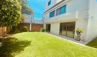 Foto de inmueble en San Alejandro, Venta de Casa Con Jardín a pie de Calle en Puebla, Col. Villa San Alejandro C.P. 72090, Puebla