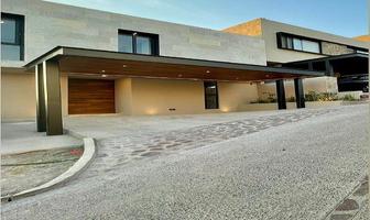 Foto de inmueble en ANILLO VIAL FRAY JUNIPERO SERRA, Col. Altozano el Nuevo Querétaro C.P. 76237, Querétaro