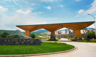 Foto de inmueble en Boulevard Altozano, Col. Altozano el Nuevo Querétaro C.P. 76237, Querétaro