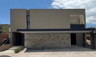 Foto de inmueble en Boulevard Altozano, Col. Altozano el Nuevo Querétaro C.P. 76237, Querétaro