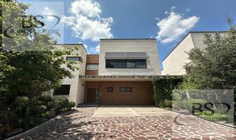 Foto de inmueble en KL/ Casa EN Renta EN Bonita Privada Arbolada. CON Cuarto DE Servicio., Col. Altozano el Nuevo Querétaro C.P. 76237, Querétaro