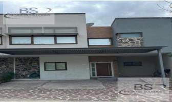 Foto de inmueble en KL/ Casa EN Venta EN Altozano Qro.  Privada Arbolada Y Estacionamiento Techado., Col. Altozano el Nuevo Querétaro C.P. 76237, Querétaro