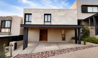Foto de inmueble en Roca, Col. Altozano el Nuevo Querétaro C.P. 76237, Querétaro