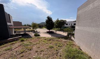 Foto de inmueble en cerrada de lava, Col. Altozano el Nuevo Querétaro C.P. 76237, Querétaro