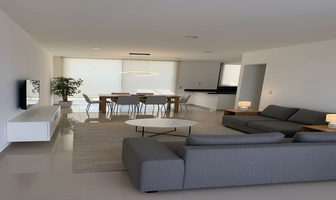 Foto de inmueble en Av. Santa Rosa, Col. Balcones de Juriquilla C.P. 76230, Querétaro