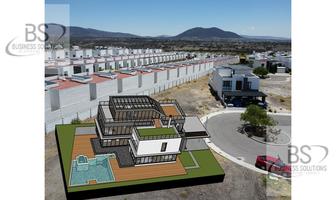 Foto de inmueble en KL/ ¡oportunidad!  Terreno EN Venta  $2 Millones X  584 M2. Totalmente Plano Dentro DE Privada., Col. Campestre Juriquilla C.P. 76226, Querétaro