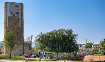 Foto de inmueble en Blvd. Lago de Xochimilco, Col. Capital Sur C.P. 76246, El Marqués