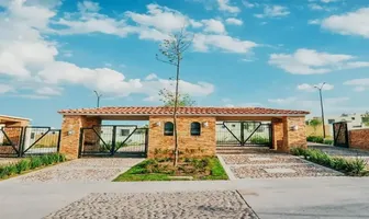 Foto de inmueble en Sin nombre de calle, Col. Capital Sur C.P. 76246, El Marqués