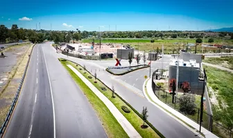 Foto de inmueble en Carretera Qro - Celaya #76930, Col. Carlota Hacienda Vanegas C.P. 76910, Corregidora