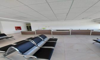 Foto de inmueble en Av. Tecnológico, Col. Centro C.P. 76000, Querétaro