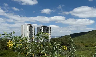 Foto de inmueble en Bulevar del sur #100, Col. Centro Sur C.P. 76090, Querétaro