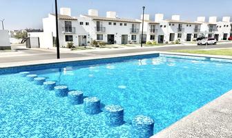 Foto de inmueble en Avenida de la Cantera, Col. Ciudad del Sol Sección Valle de Santiago C.P. 76116, Querétaro