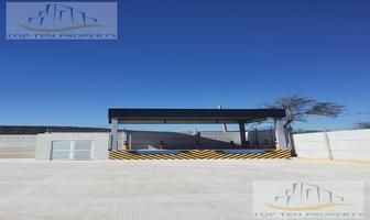 Foto de inmueble en Blvrd Peña Flor, Santiago de Querétaro, Qro., Col. Ciudad del Sol Sección Valle de Santiago C.P. 76116, Querétaro