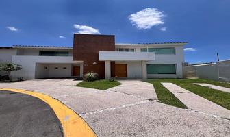 Foto de inmueble en Boulevar Centro Sur 3101, Col. Claustros de Santiago C.P. 76093, Querétaro