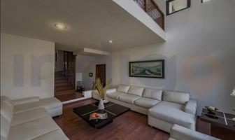 Foto de inmueble en BULEVAR Centro Sur, Col. Claustros del Sur C.P. 76093, Querétaro