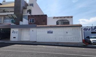 Foto de inmueble en Avenida Colinas del Cimatario #402, Col. Colinas del Cimatario C.P. 76090, Querétaro