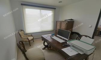 Foto de inmueble en LAGO CAJITITLAN, Col. Cumbres del Lago C.P. 76230, Querétaro