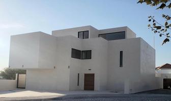 Foto de inmueble en LAGO ONTARIO, Col. Cumbres del Lago C.P. 76230, Querétaro