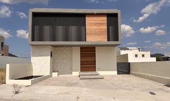 Foto de inmueble en LAGO PATZCUARO, Col. Cumbres del Lago C.P. 76230, Querétaro