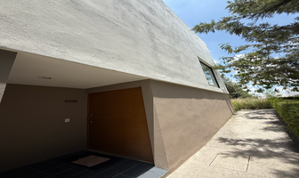 Foto de inmueble en Lago Patzcuaro 1011, Fraccionamiento Cumbres del Lago, Querétaro, Col. Cumbres del Lago C.P. 76230, Querétaro