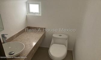 Foto de inmueble en Calle Viznaga, Col. Desarrollo Habitacional Zibata C.P. 76269, El Marqués