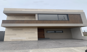 Foto de inmueble en Av. de los Santos, Col. El Campanario C.P. 76146, Querétaro