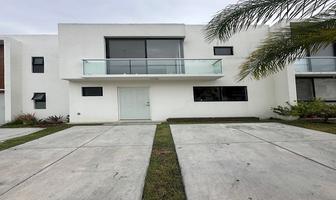 Foto de inmueble en Av Mirador de Querétaro 4 Ote., El Mirador, 76240 Santiago de Querétaro, Qro., Col. El Cerrito C.P. 76240, El Marqués