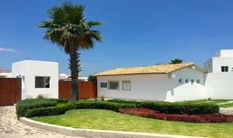 Foto de inmueble en AV DEL LAGO #6, Col. El Conde C.P. 76922, Corregidora
