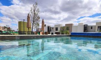 Foto de inmueble en Avenida Universidad, Col. El Marqués C.P. 76047, Querétaro