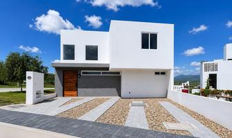 Foto de inmueble en Libramiento Sur-pte, Col. Grand Preserve C.P. 76226, Querétaro
