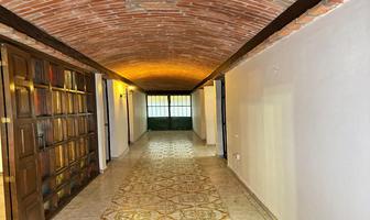 Foto de inmueble en Escolasticas, Col. Jardines de La Hacienda C.P. 76180, Querétaro